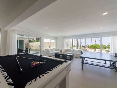 Luxury Eight Bedroom Vacation Beach Villa with Private Pool